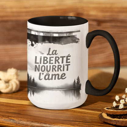 Tasse 15 oz – La liberté nourrit l’âme
